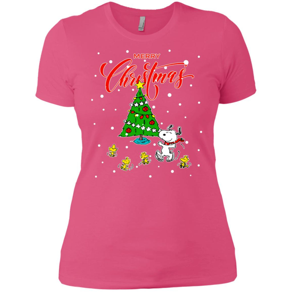 Peanuts-snoopy Christmas Tree Women T-Shirt