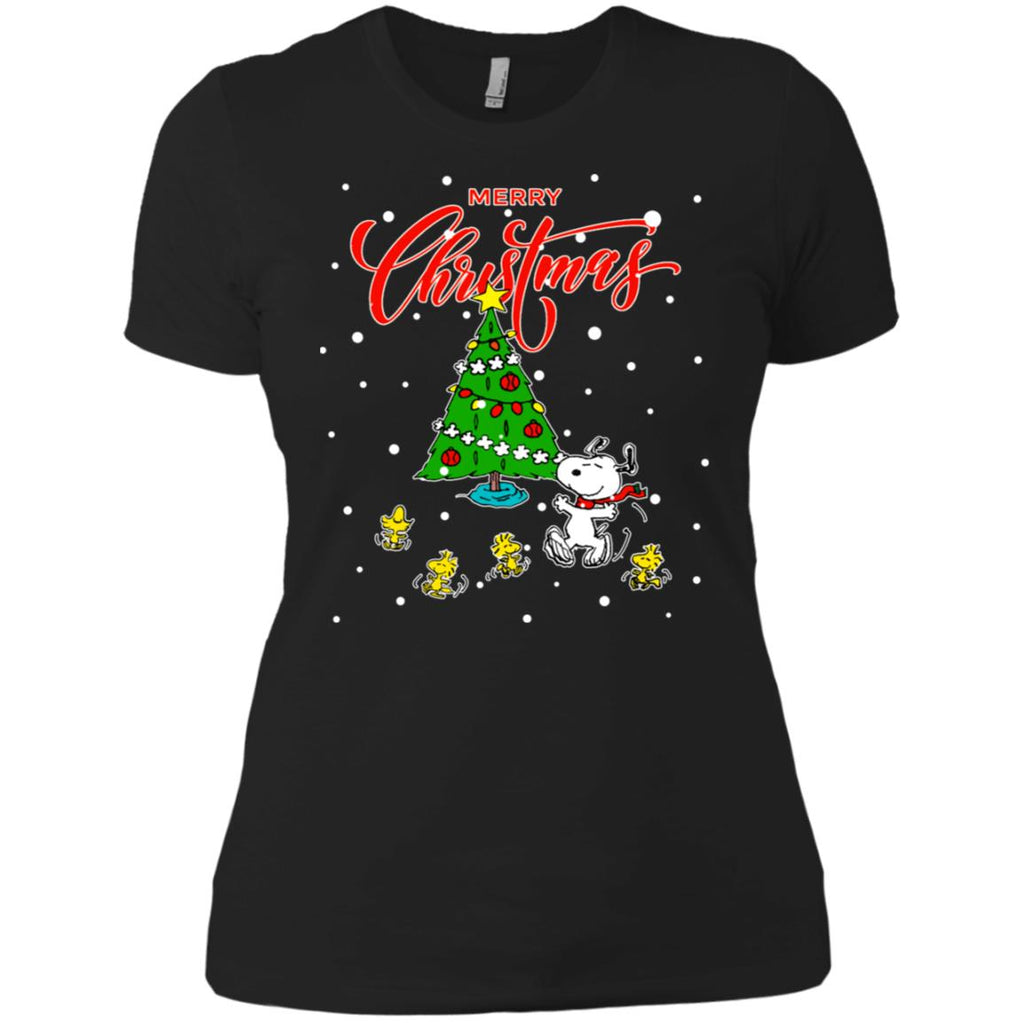 Peanuts-snoopy Christmas Tree Women T-Shirt